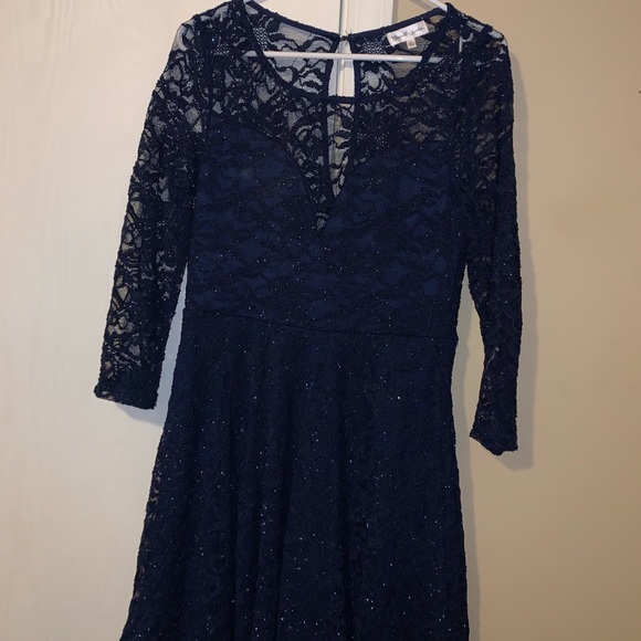 Two homecoming/classy dresses SELLING BOTH FOR $67 - Picture 6 of 7